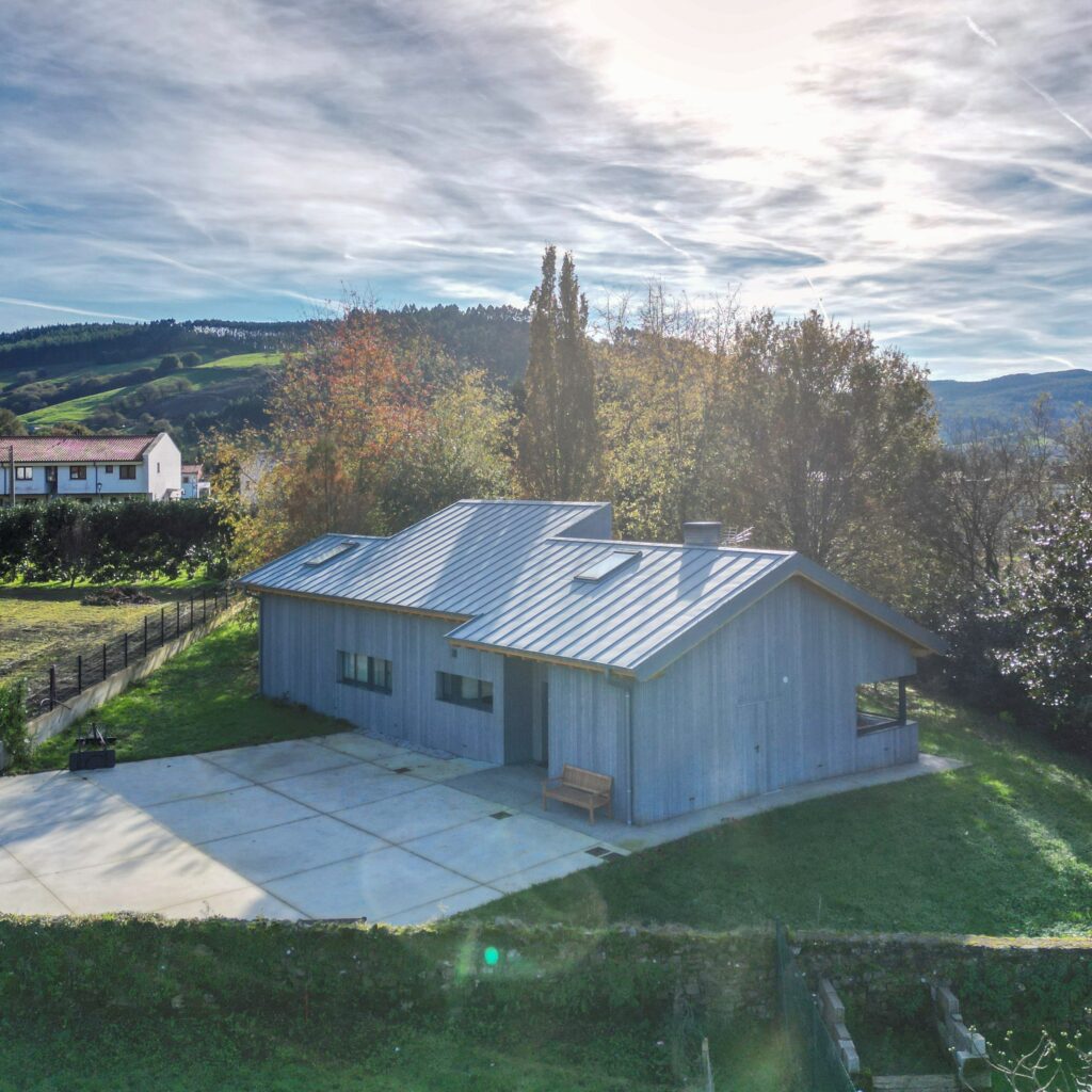 Vivienda nórdica Sostenible en Cantabria Eduardo Álvarez 